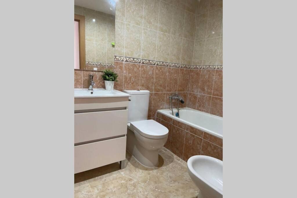 Uim Mediterraneo Poeta 6 Wifi Sagunto エクステリア 写真